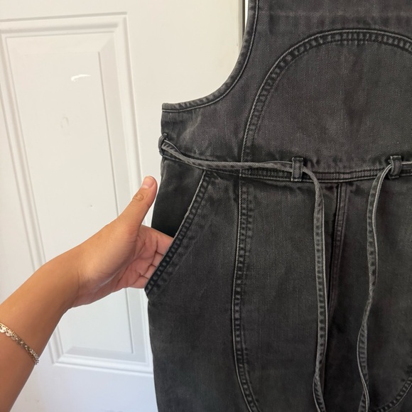 ULLA JOHNSON washed black cotton denim straight leg cropped overalls - Picture 2 of 7